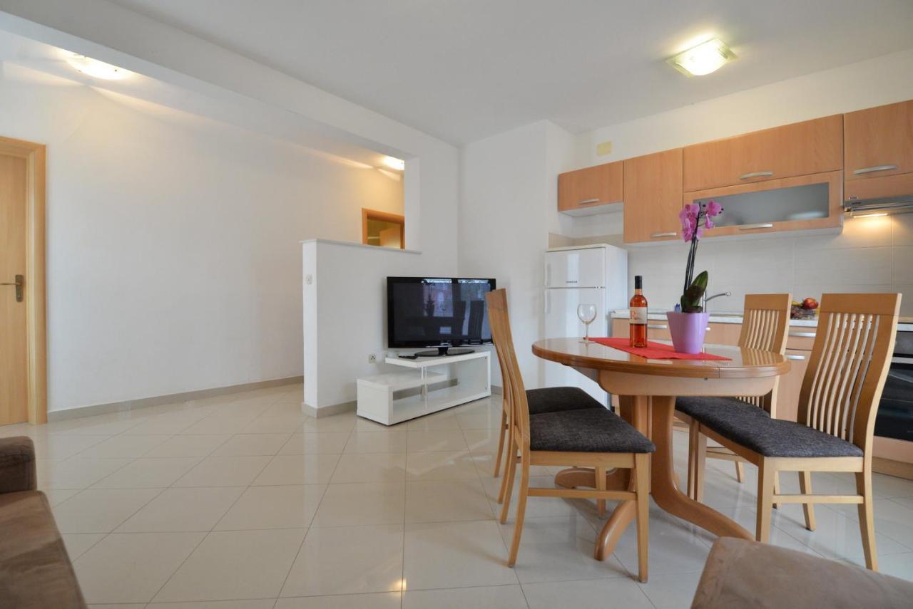 Apartmani Vedrana, Murter Exteriér fotografie