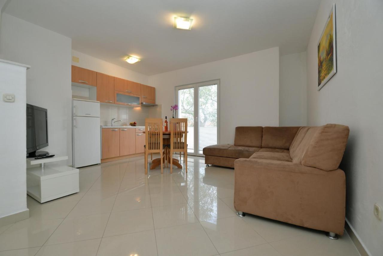 Apartmani Vedrana, Murter Exteriér fotografie