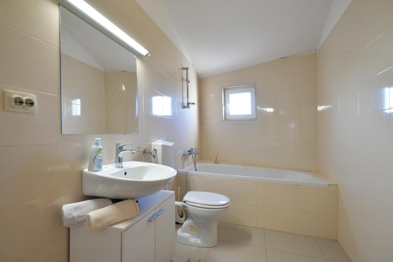 Apartmani Vedrana, Murter Exteriér fotografie