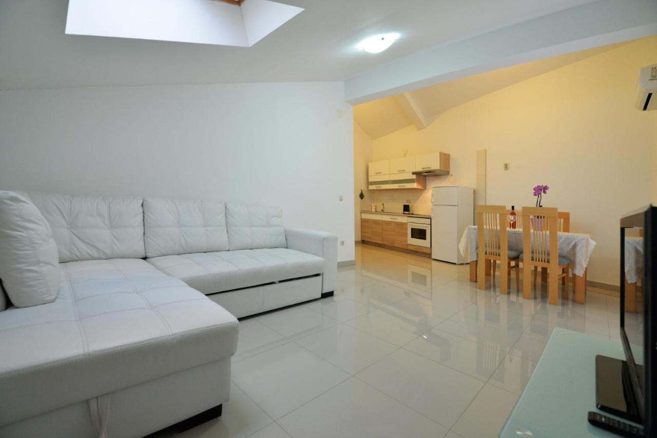 Apartmani Vedrana, Murter Exteriér fotografie