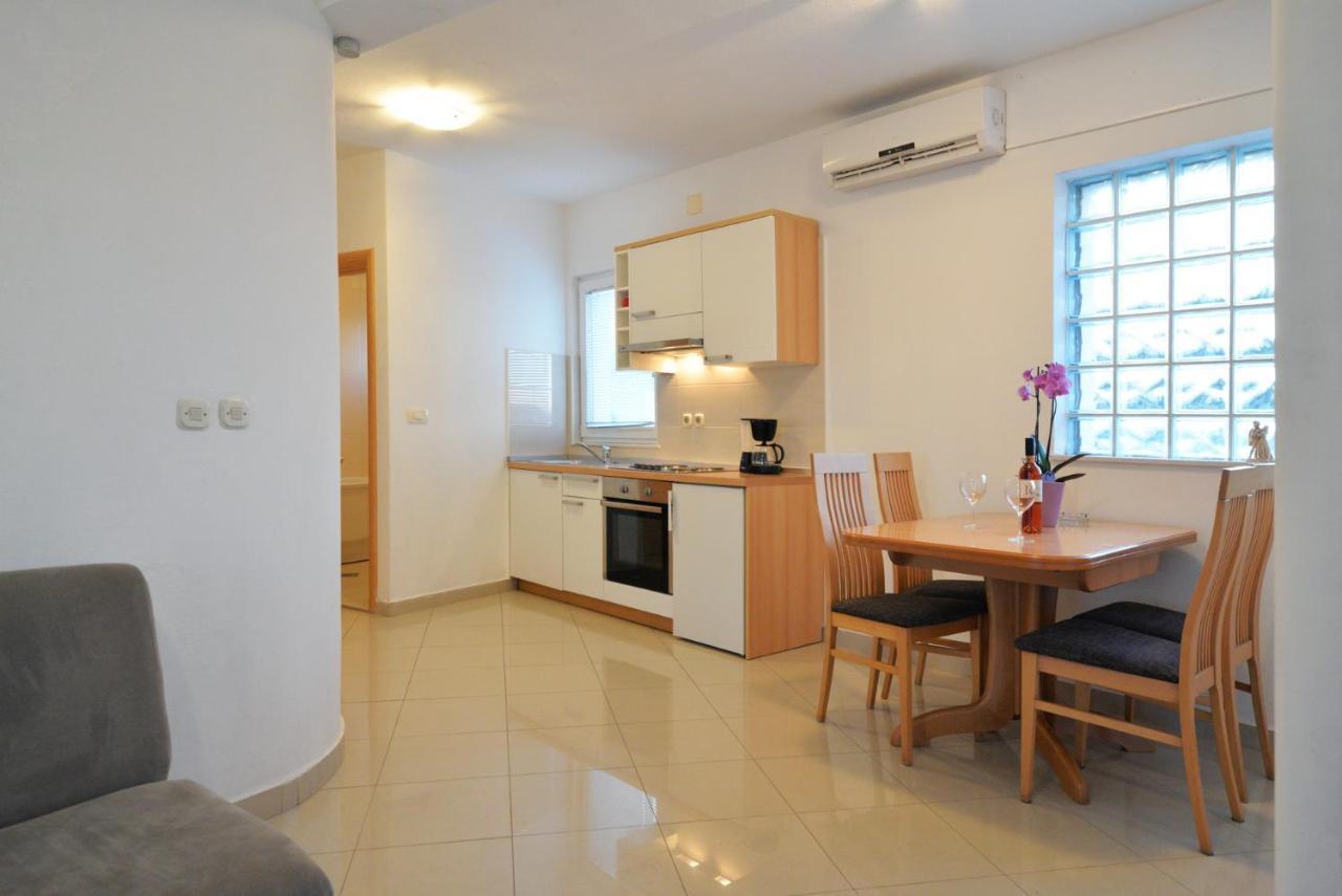 Apartmani Vedrana, Murter Exteriér fotografie