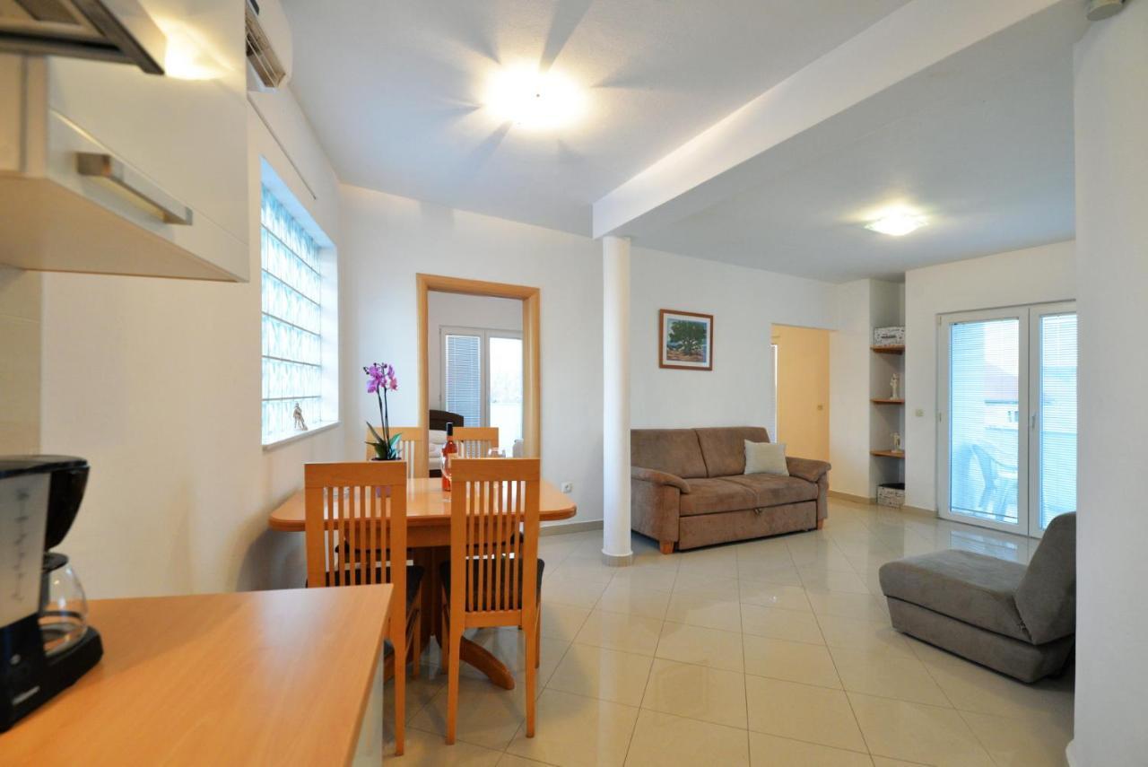 Apartmani Vedrana, Murter Exteriér fotografie