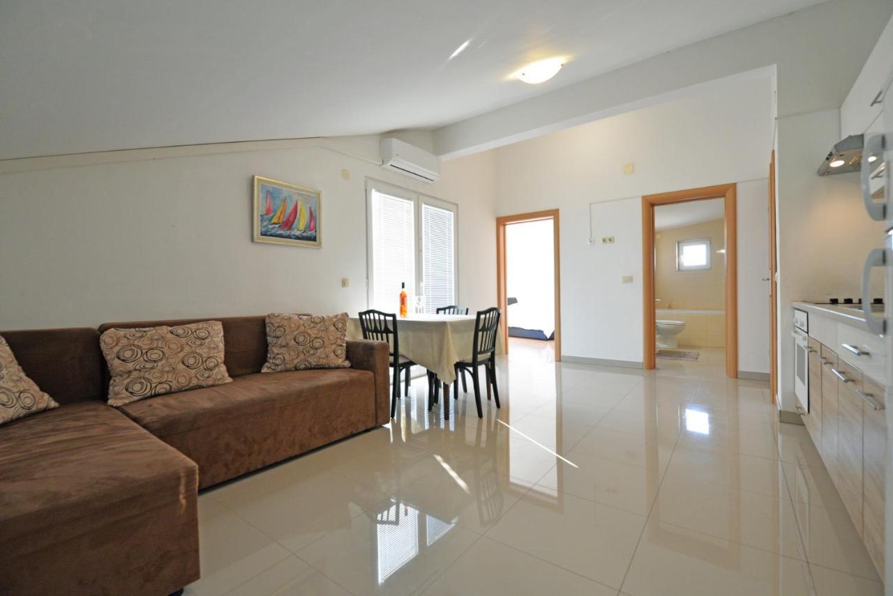 Apartmani Vedrana, Murter Exteriér fotografie