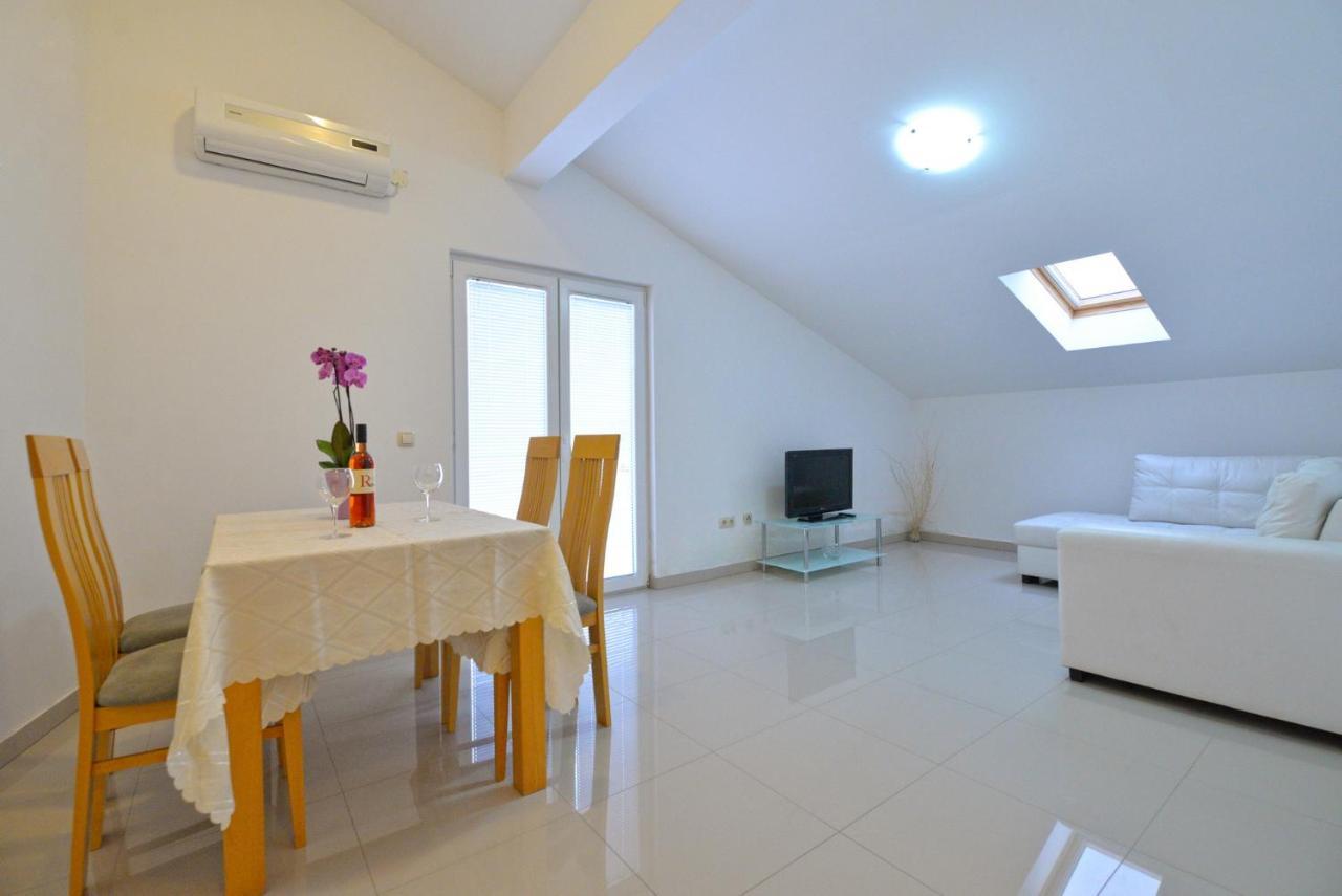 Apartmani Vedrana, Murter Exteriér fotografie