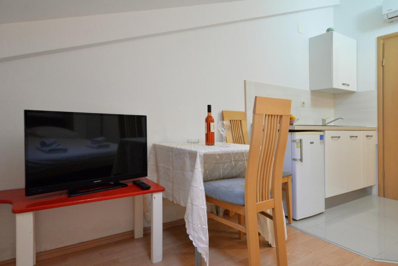 Apartmani Vedrana, Murter Exteriér fotografie
